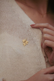 Pin Arruda M dourado