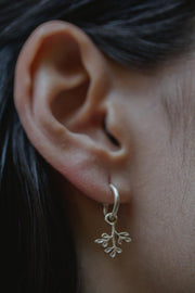 Pingente Brinco Arrudinha Ouro Branco 18k