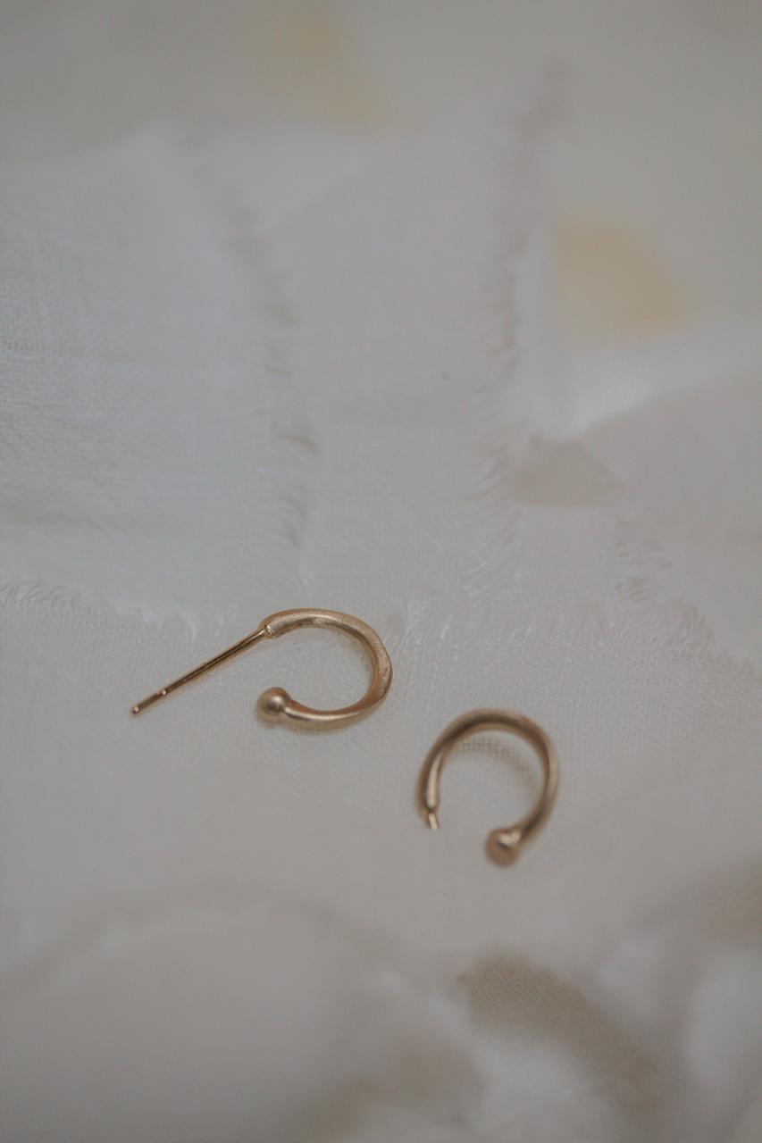 Brinco Argola Fluir Ouro Branco 18k